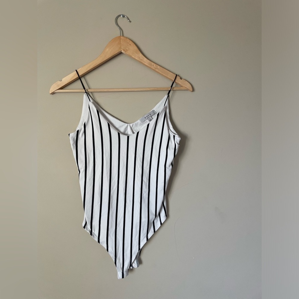 Gaze Monochrome Striped spaghetti strap Bodysuit size small NWOT
